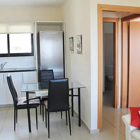 Ria Court For 3 Persons Διαμέρισμα Λάρνακα